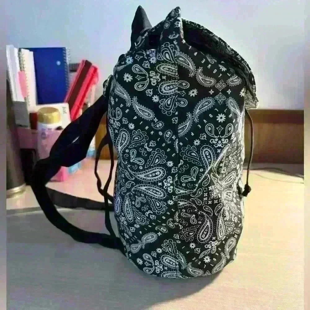 Black & White Bandana Print Drawstring Top Backpack - Picture 4 of 6